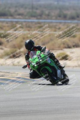 media/Oct-02-2025-Racers Edge (Thu) [[2c91cb6ab3]]/3-B Group/Session 3-Turn 16 (12pm)/